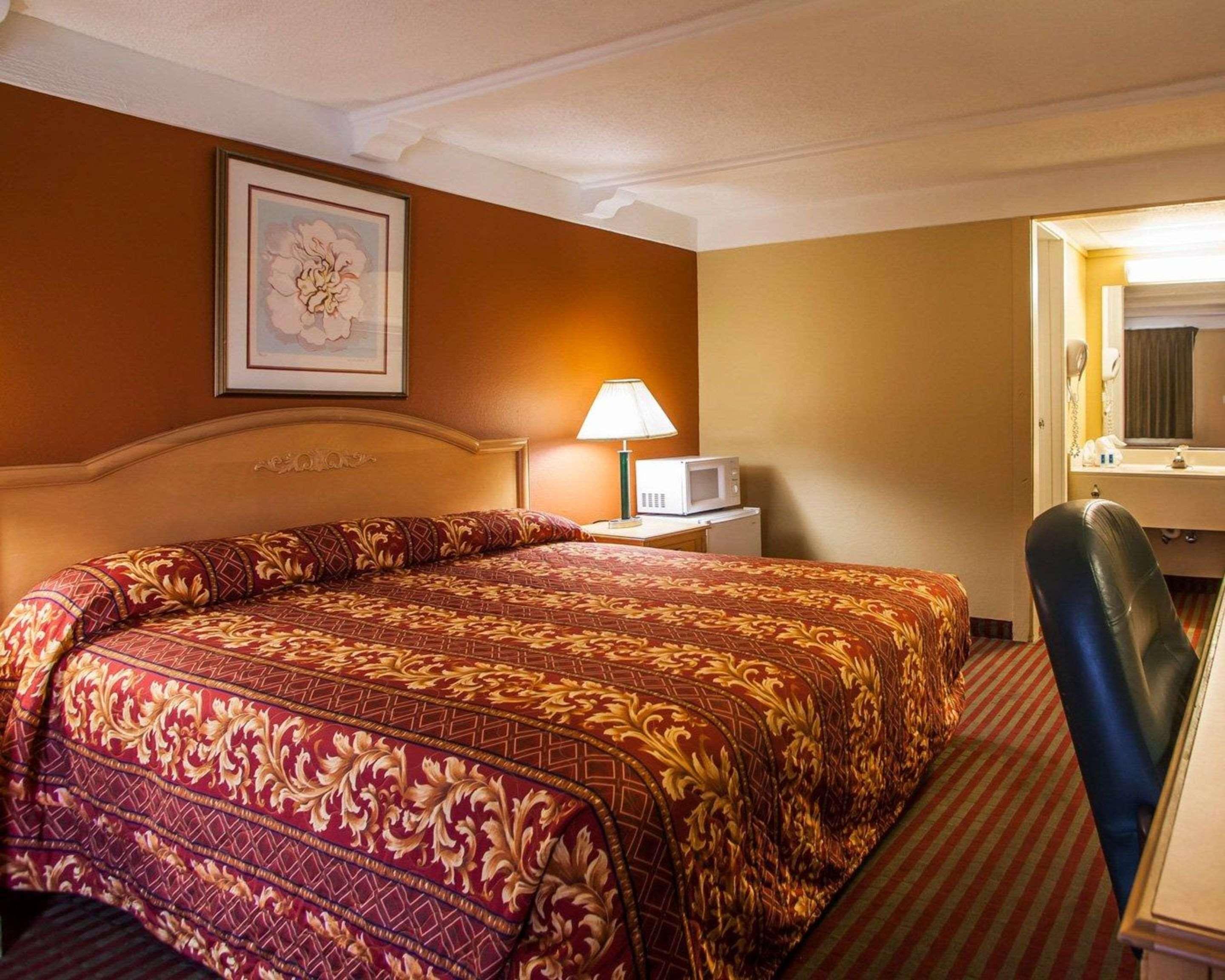 Relax Inn Saint Charles Luaran gambar