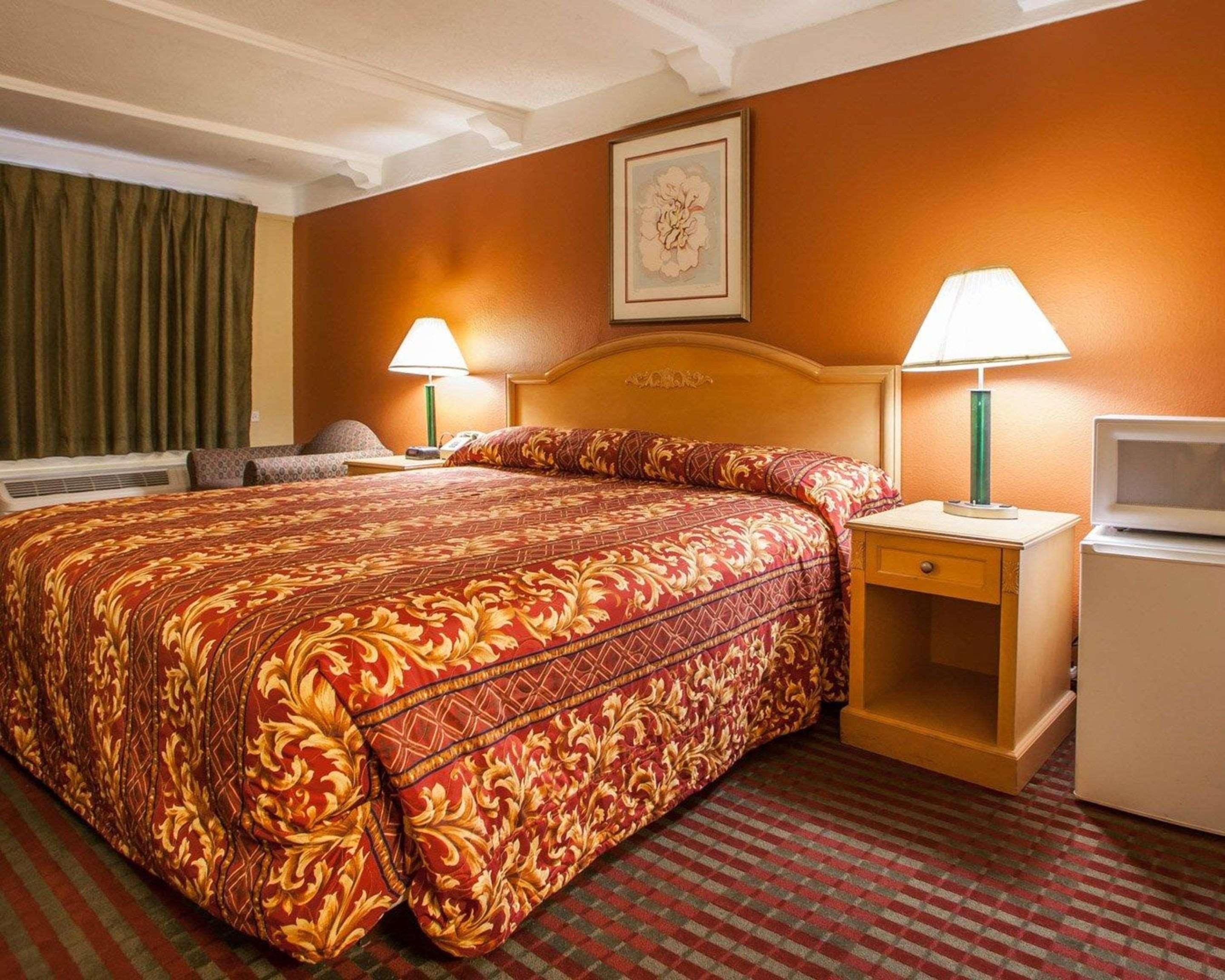 Relax Inn Saint Charles Luaran gambar
