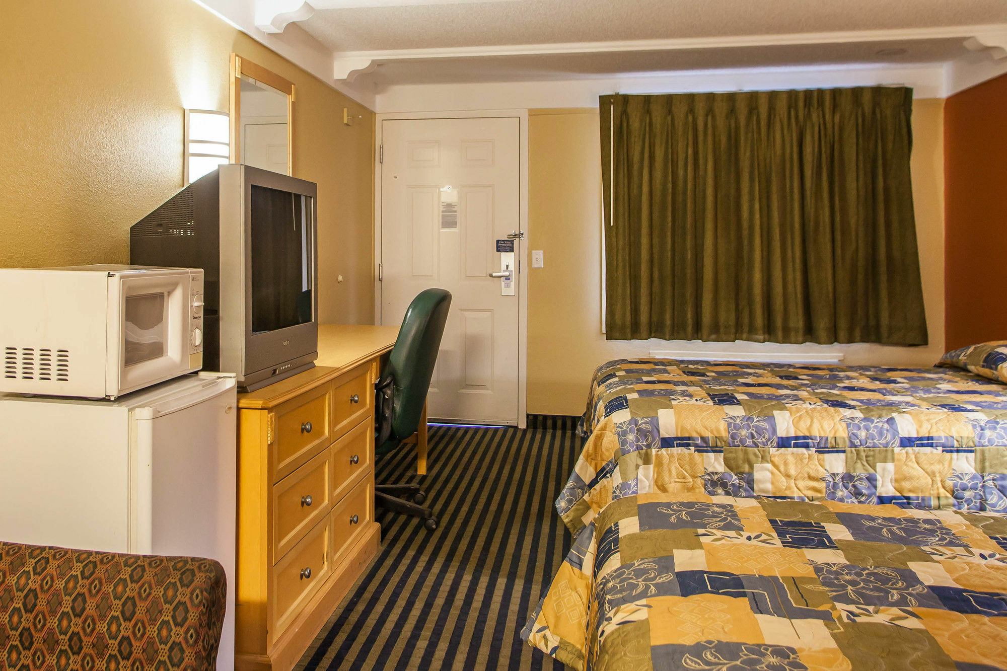 Relax Inn Saint Charles Luaran gambar